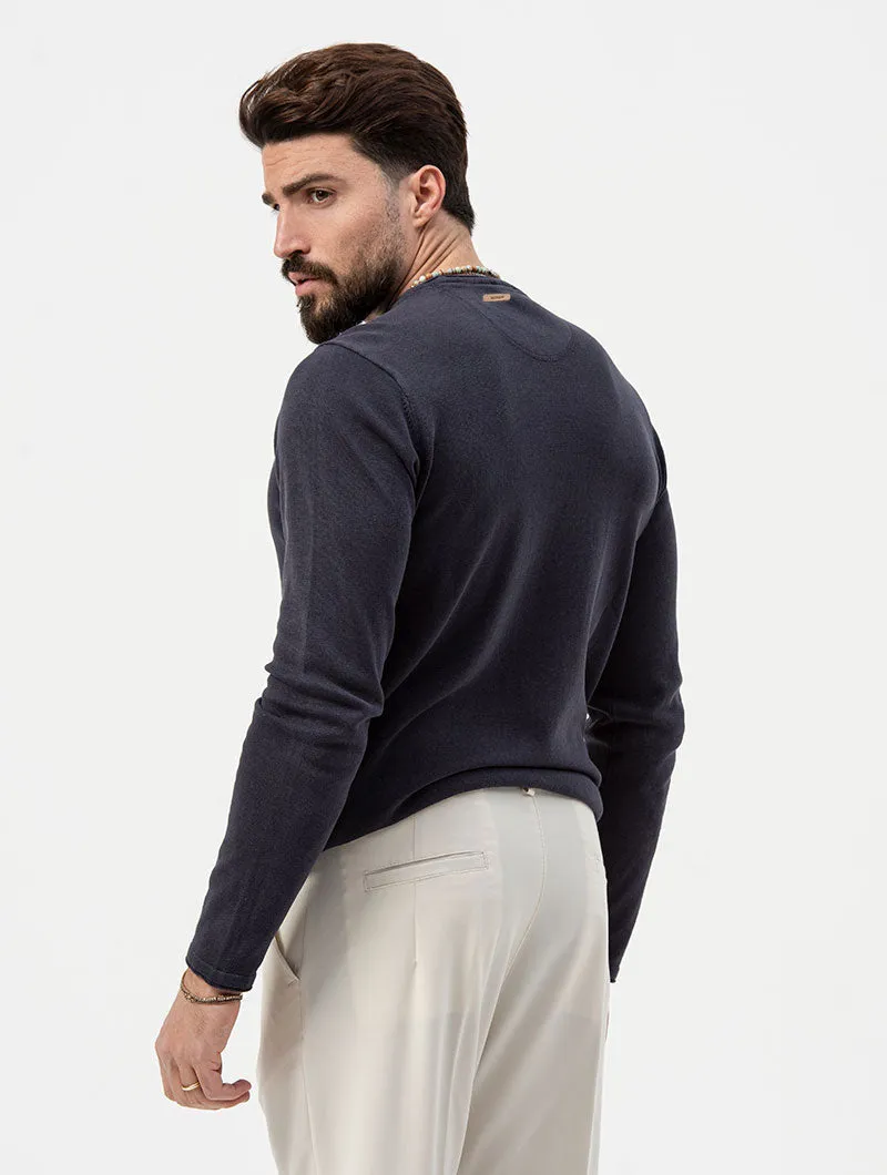 CHRISTOPHER CREWNECK SWEATER IN NAVY